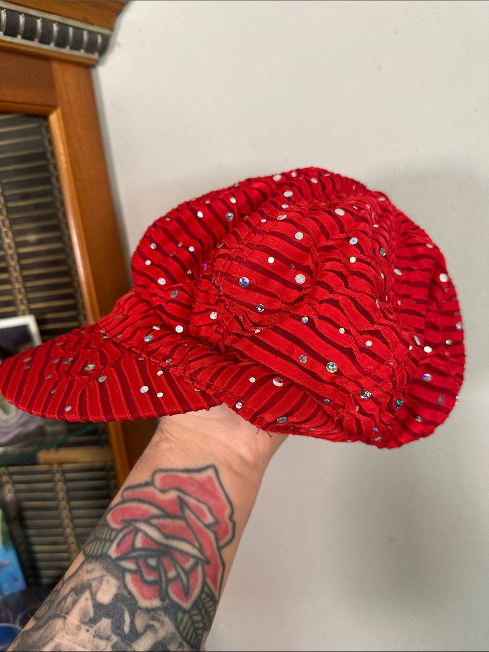Red Sequined Women's newsboys   Cap
